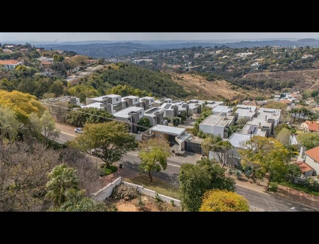 3 BEDROOM CLUSTER FOR SALE IN WATERKLOOF RIDGE